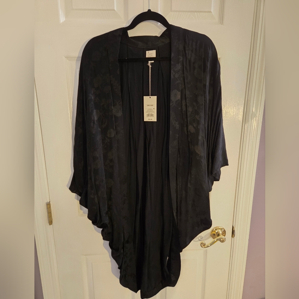 NWT Elegant Black Kimono Cardigan OSFM